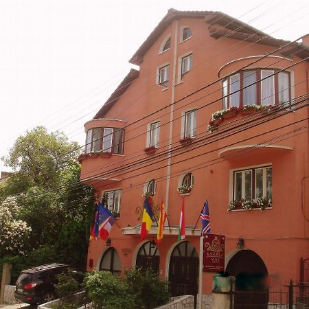 Villa-Hotel Escala Cluj-Napoca Eksteriør bilde
