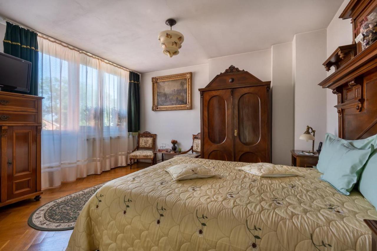 Villa-Hotel Escala Cluj-Napoca Eksteriør bilde