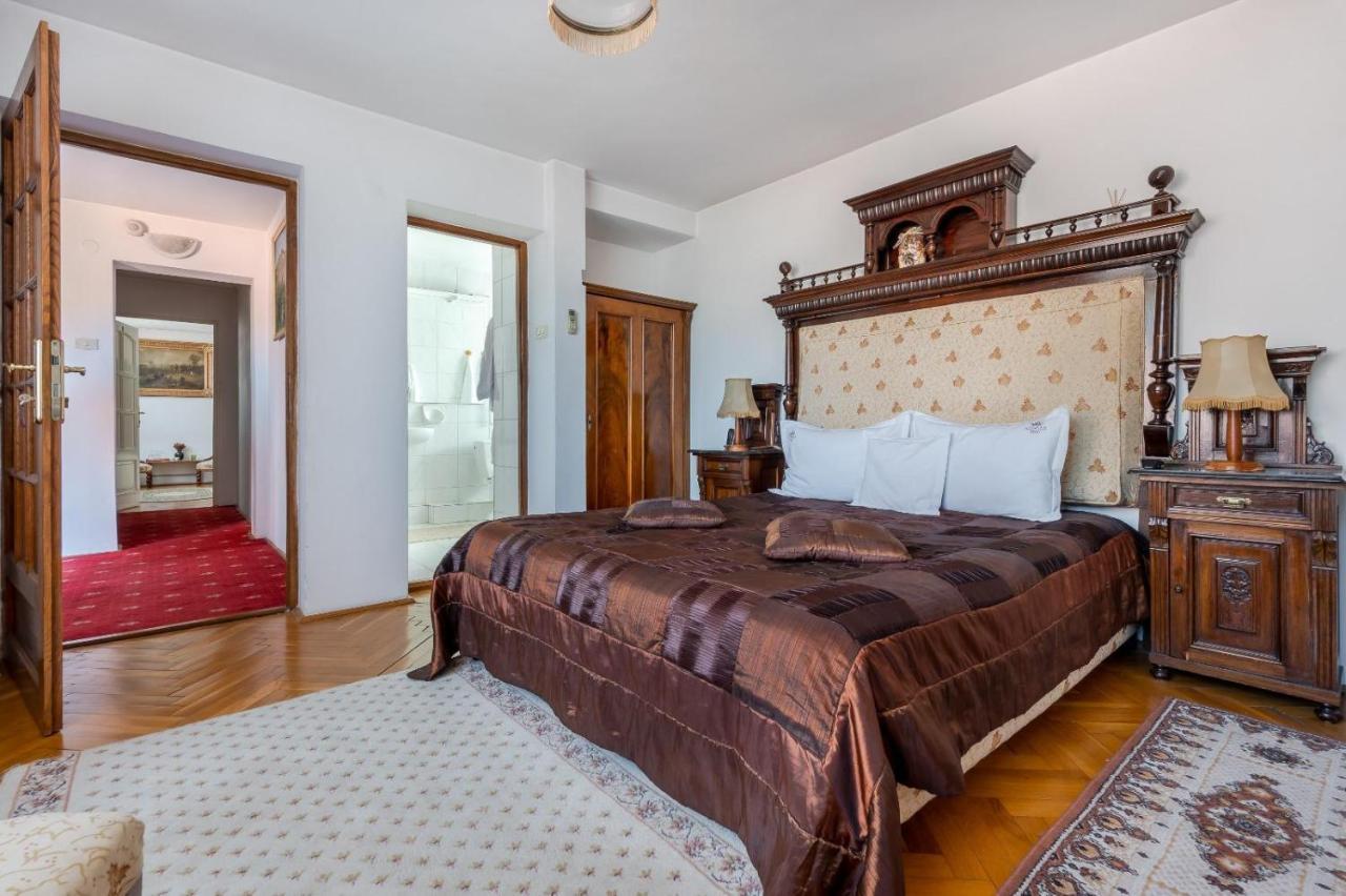Villa-Hotel Escala Cluj-Napoca Eksteriør bilde
