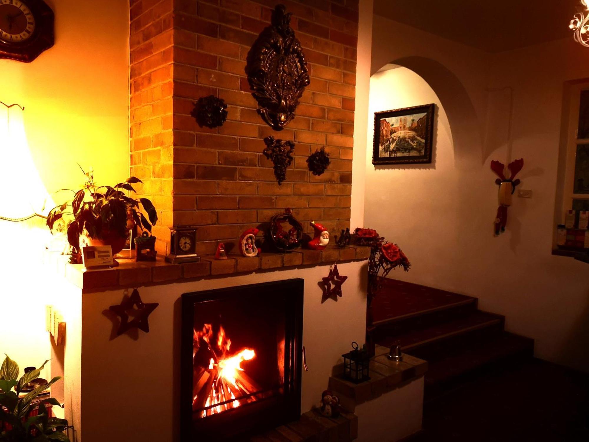 Villa-Hotel Escala Cluj-Napoca Eksteriør bilde