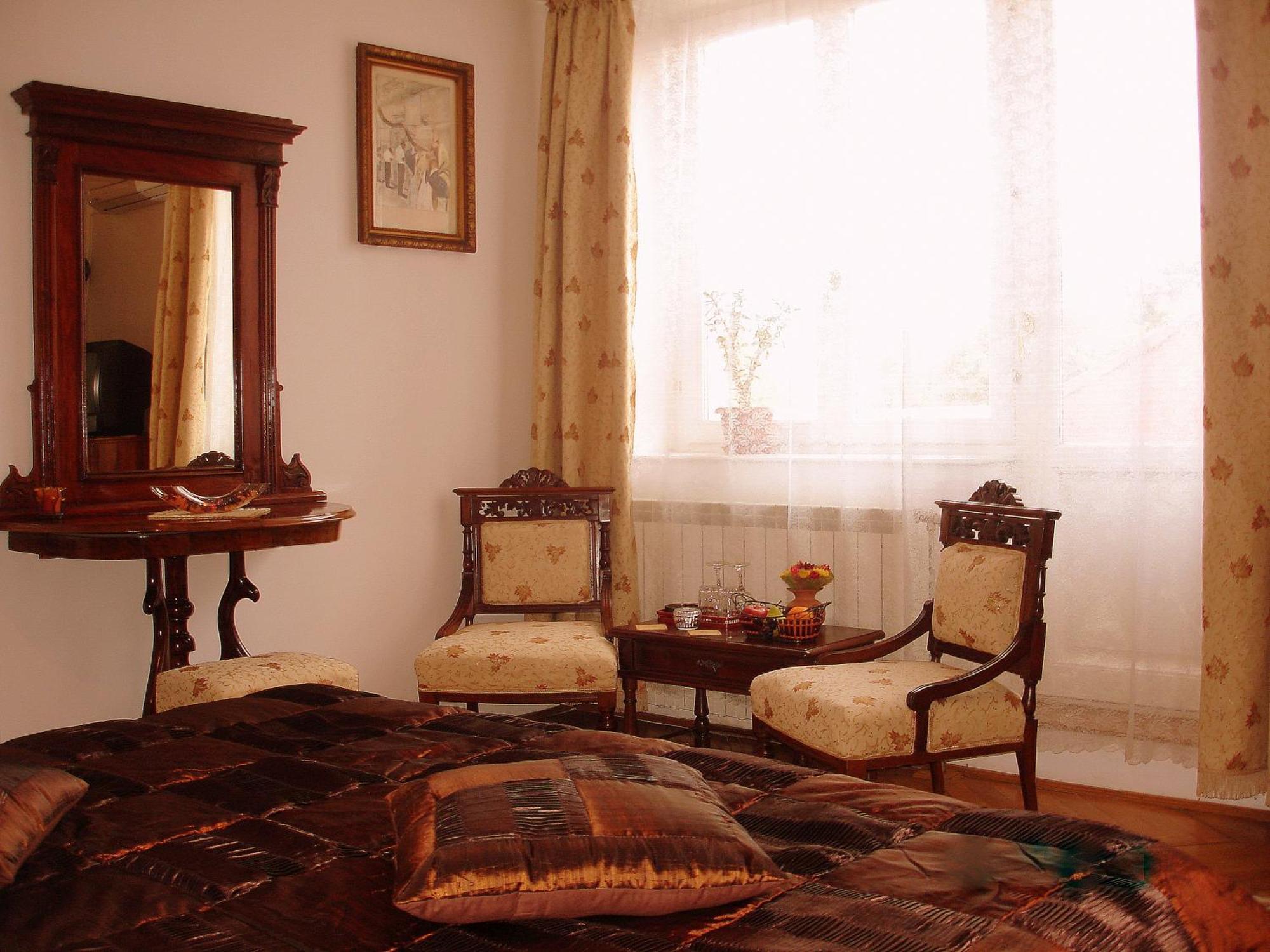 Villa-Hotel Escala Cluj-Napoca Eksteriør bilde