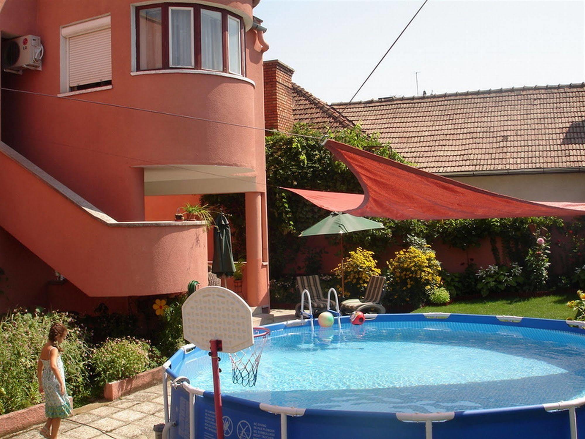 Villa-Hotel Escala Cluj-Napoca Eksteriør bilde