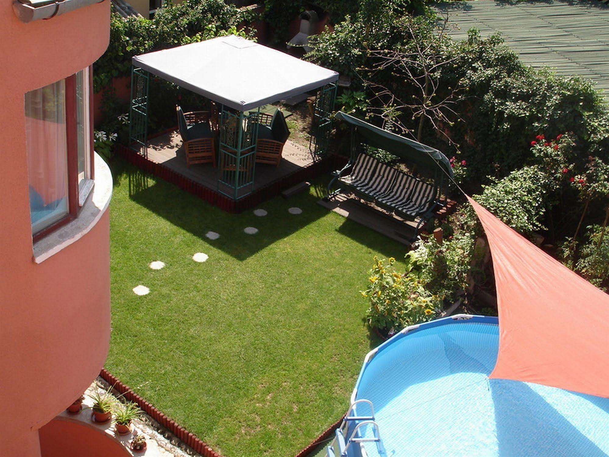 Villa-Hotel Escala Cluj-Napoca Eksteriør bilde
